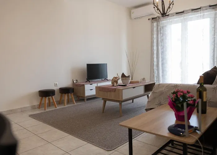 Despoina\'S Lovely Apartment