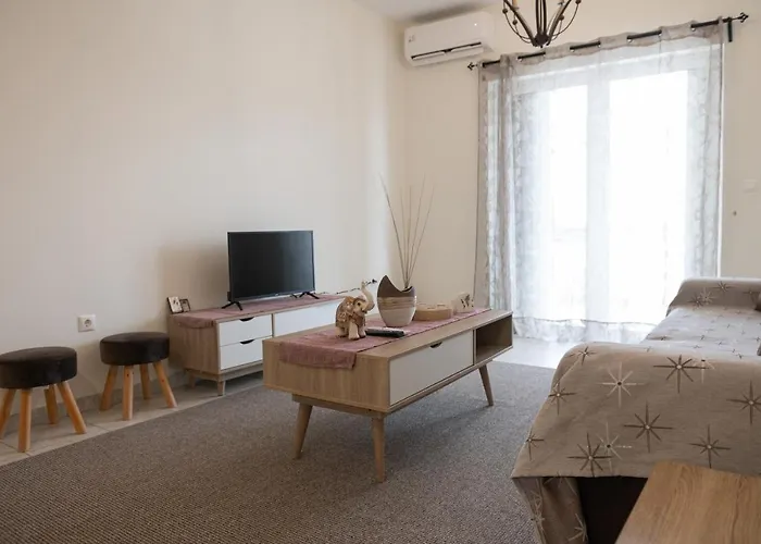 Despoina\'S Lovely Apartment